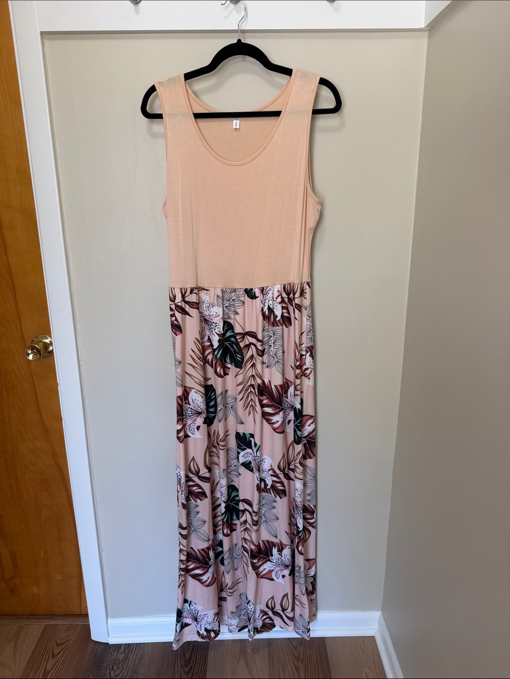 Sleeveless Peach Floral Maxi Dress